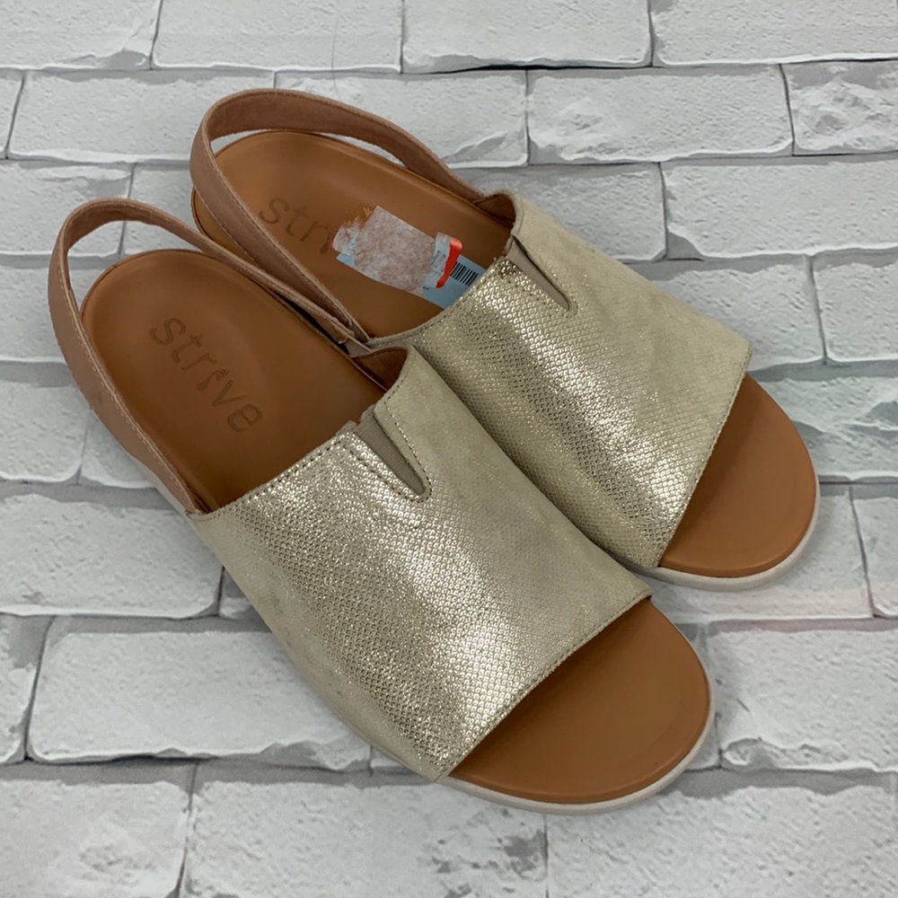 Strive Mara Leather Sandals. Size 10.5. Creme sparkle champagne. Cushioned